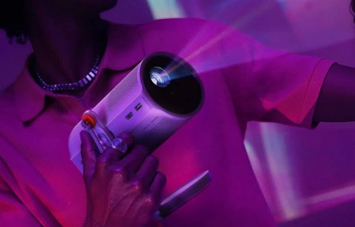Un vidéo-projecteur laser pour une séance cinéma à la maison